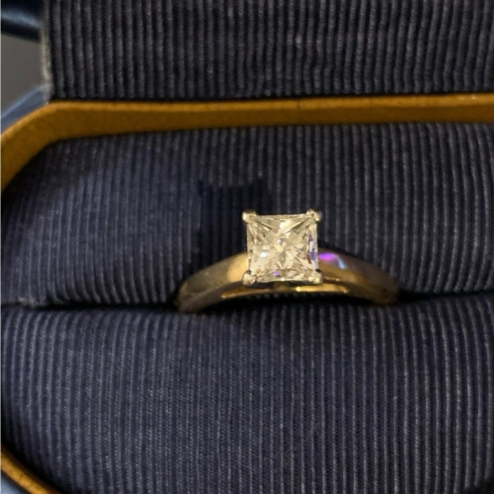 Leo Princess cut Diamond Ring 1.01 ct VS1